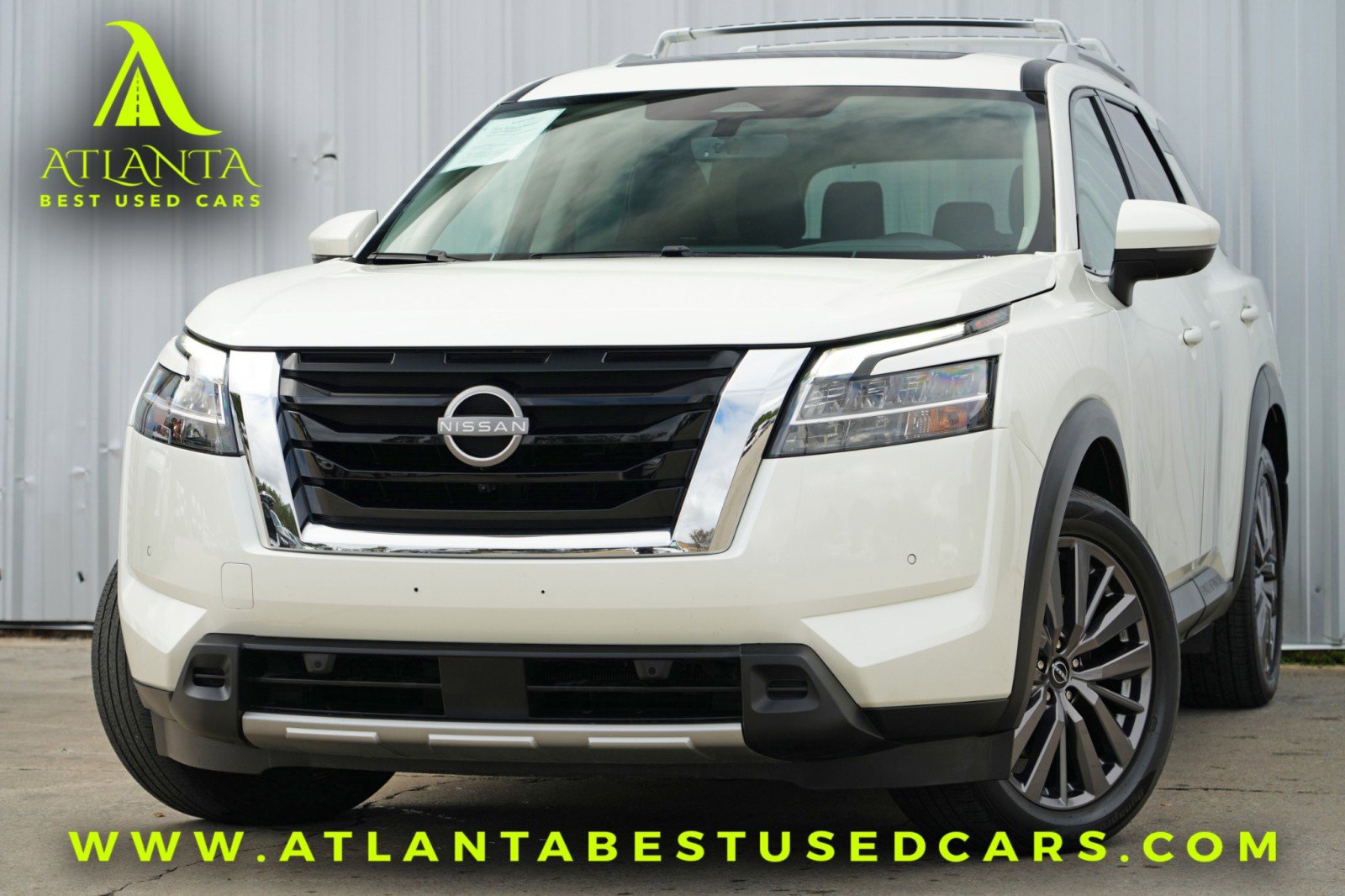 Used 2023 Nissan Pathfinder SL w/ SL Premium Package