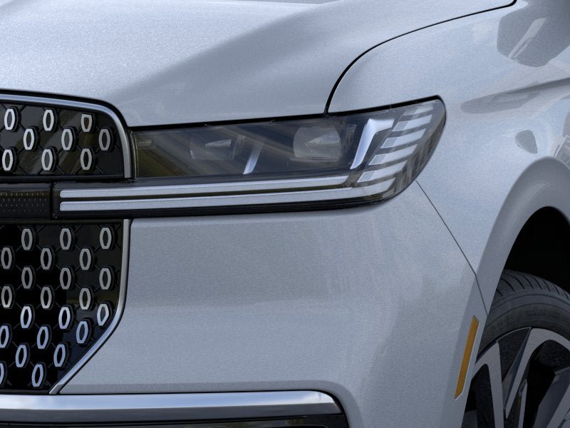 New 2026 Lincoln Navigator Reserve image 18