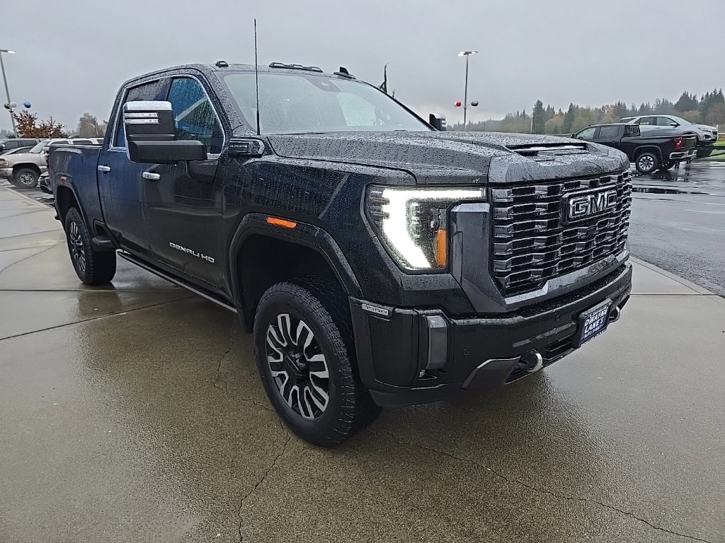 Used 2024 GMC Sierra 3500 Denali Ultimate image 8