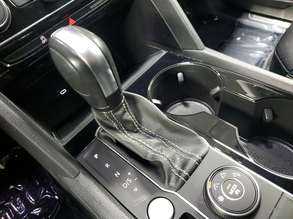 Certified 2023 Volkswagen Atlas SE image 21