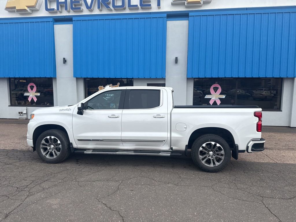 Certified 2022 Chevrolet Silverado 1500 High Country w/ Z71 Off-Road Package AWD/4WD image 13