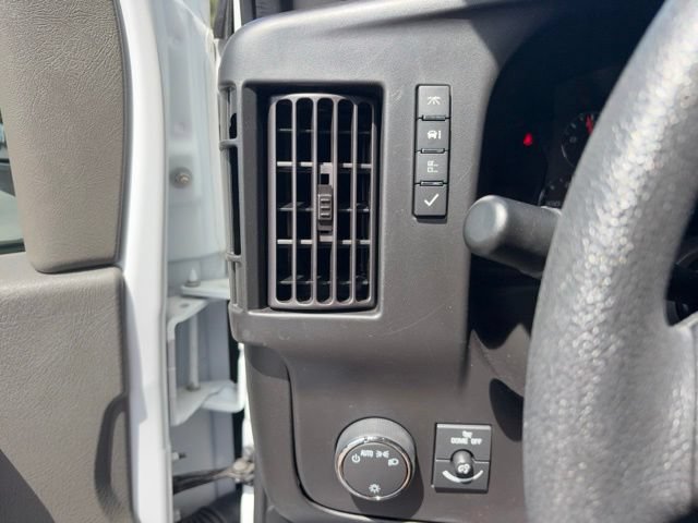 Used 2024 Chevrolet Express 2500 w/ Driver Convenience Package RWD image 32