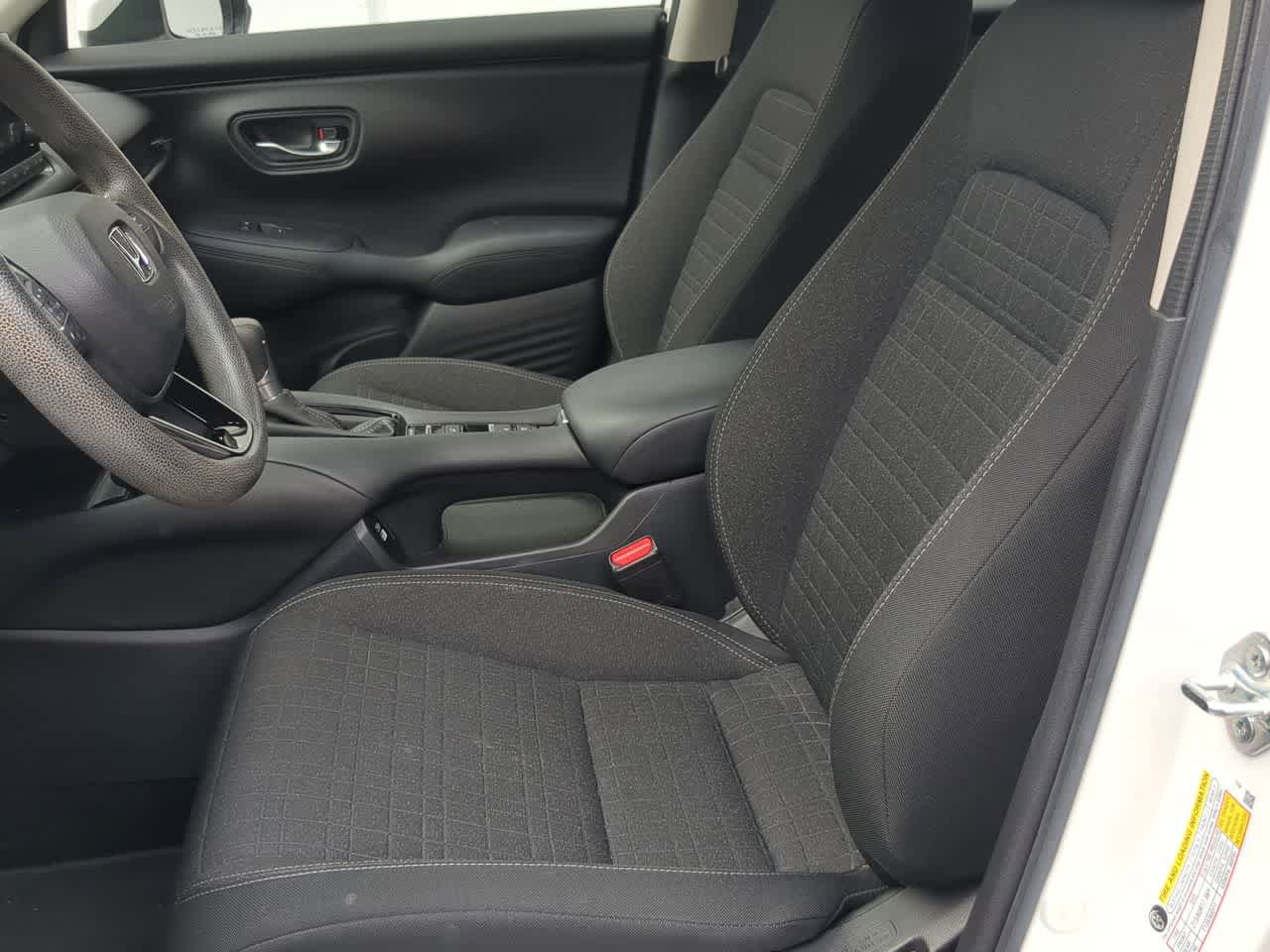 Used 2023 Honda HR-V LX image 15