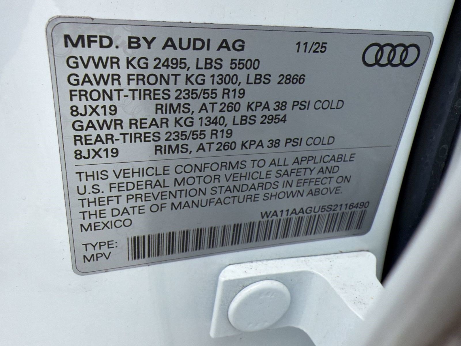 Used 2025 Audi Q5 Premium w/ Convenience Package AWD/4WD image 27