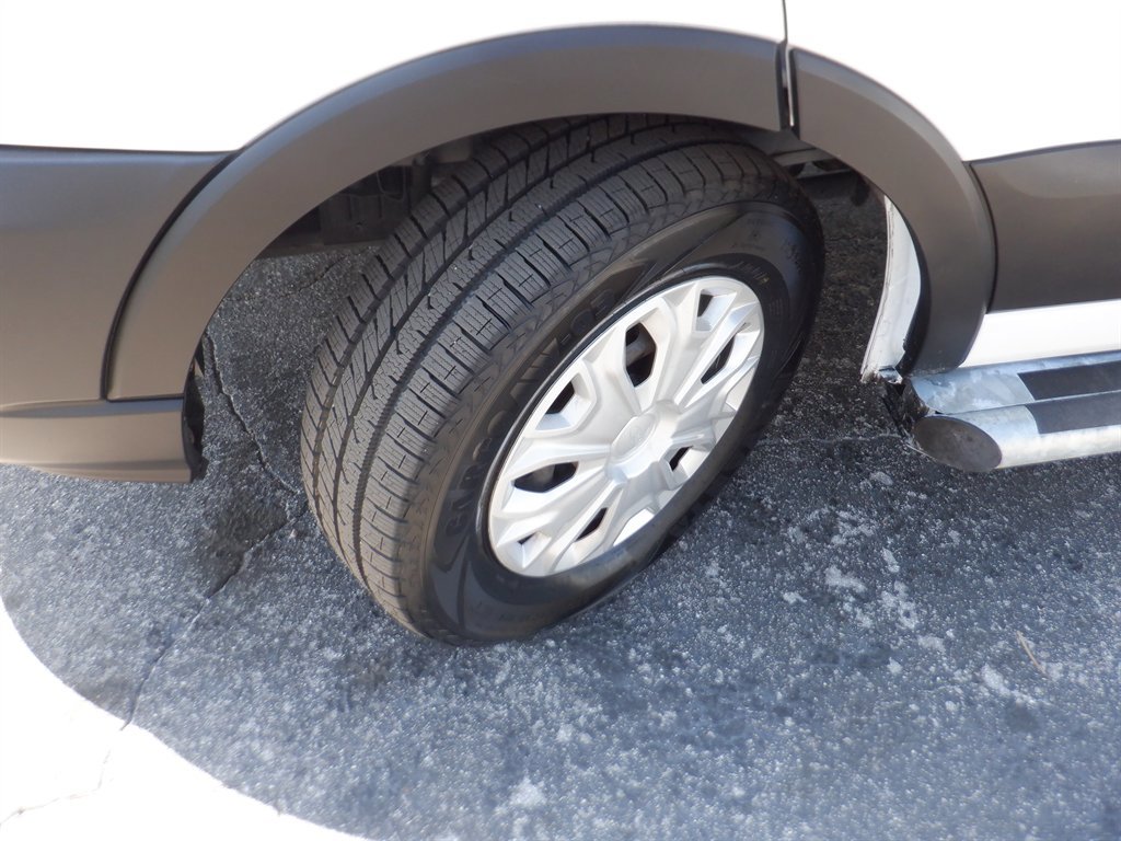 Used 2022 Ford Transit 250 Low Roof w/ Exterior Upgrade Package image 20