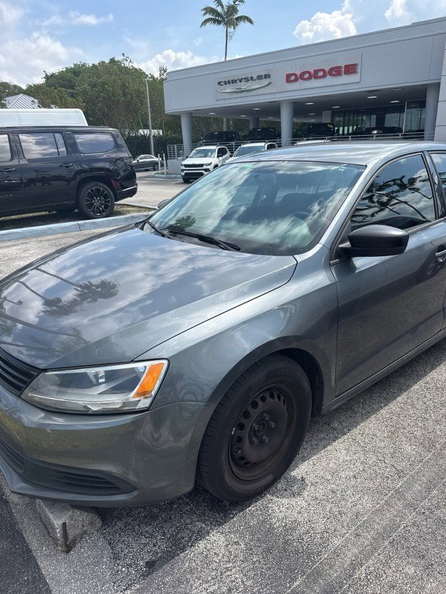 Used 2014 Volkswagen Jetta S FWD image 3