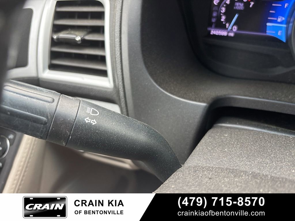 Used 2013 Ford Explorer Limited image 32