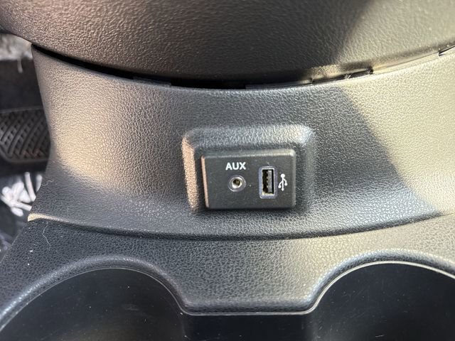 Used 2019 Nissan Versa SV image 21