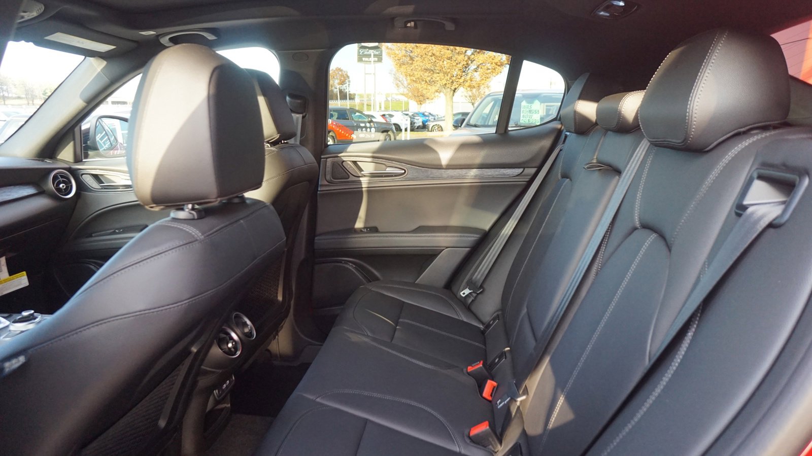 New 2024 Alfa Romeo Stelvio Sprint image 26