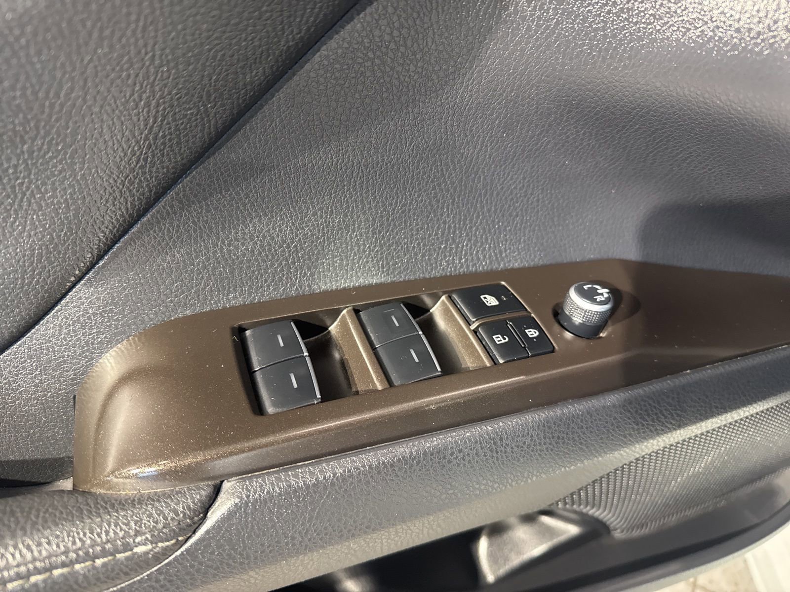 Used 2023 Toyota Camry XSE image 15