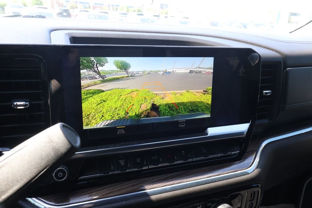 Used 2024 Chevrolet Silverado 2500 LT AWD/4WD image 25