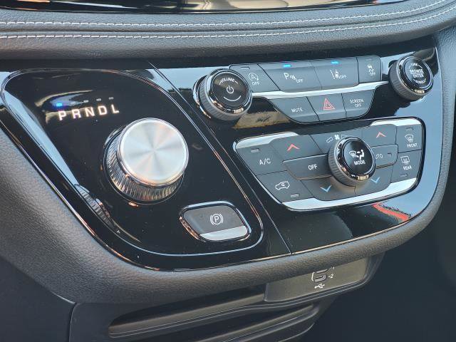 New 2026 Chrysler Pacifica Select image 15