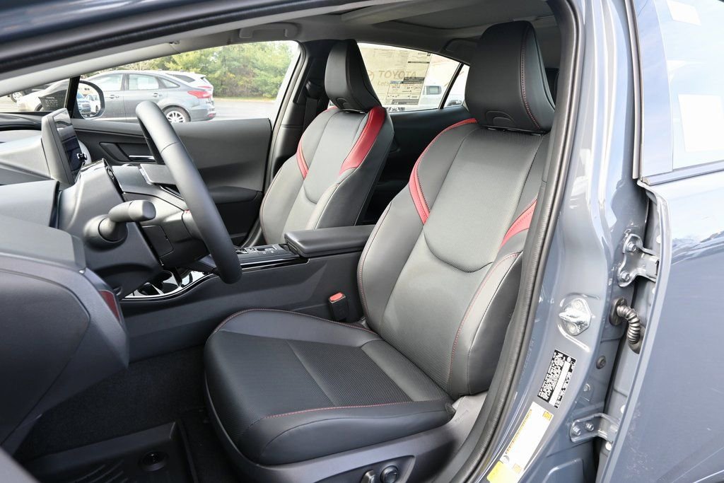 New 2026 Toyota Prius Plug-In Hybrid image 11