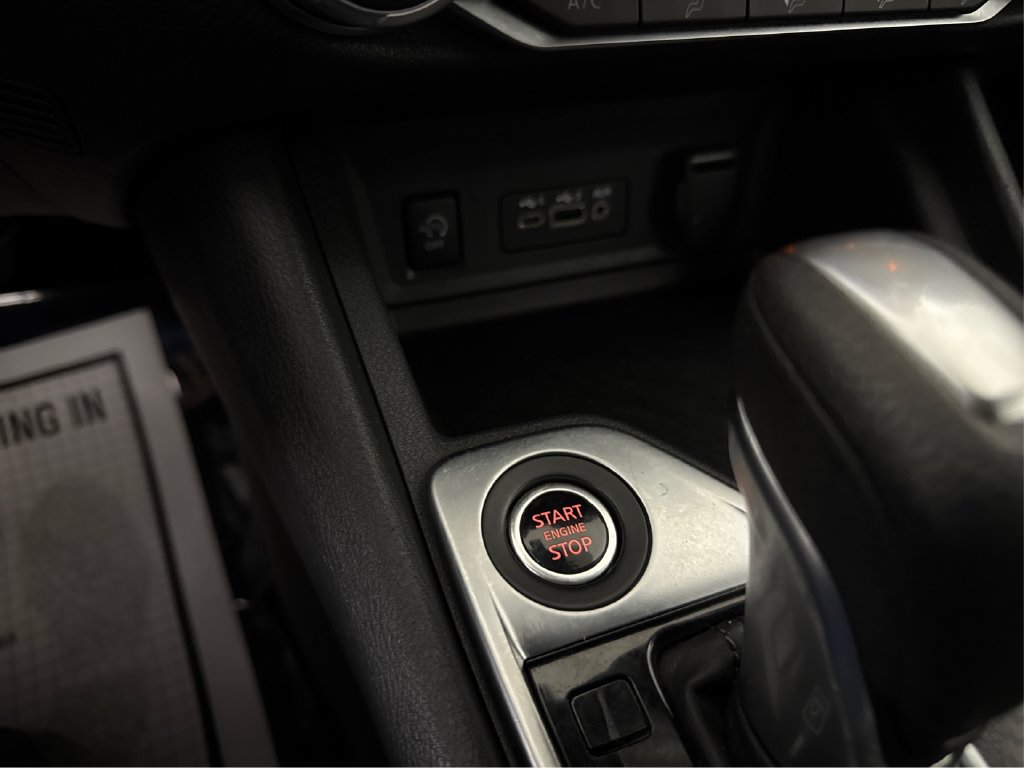 Used 2025 Nissan Sentra SV FWD image 38