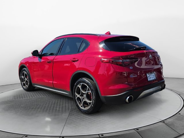 Used 2018 Alfa Romeo Stelvio Sport w/ Quick Order Package 22J Sport AWD/4WD image 3