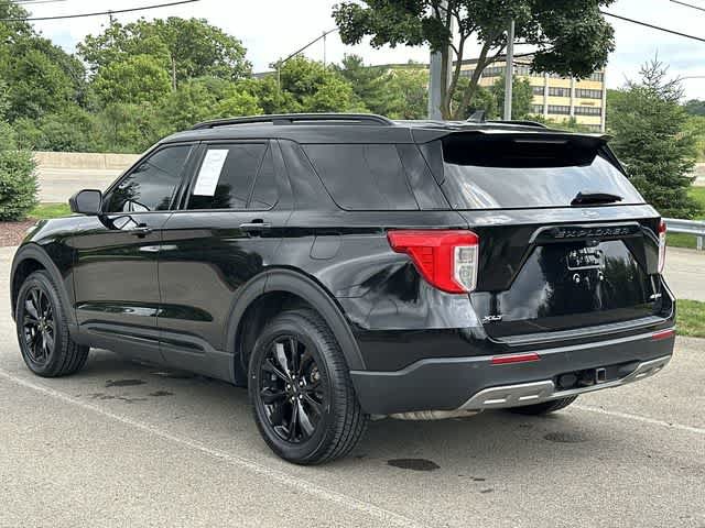 Used 2023 Ford Explorer XLT w/ Equipment Group 202A AWD/4WD image 32