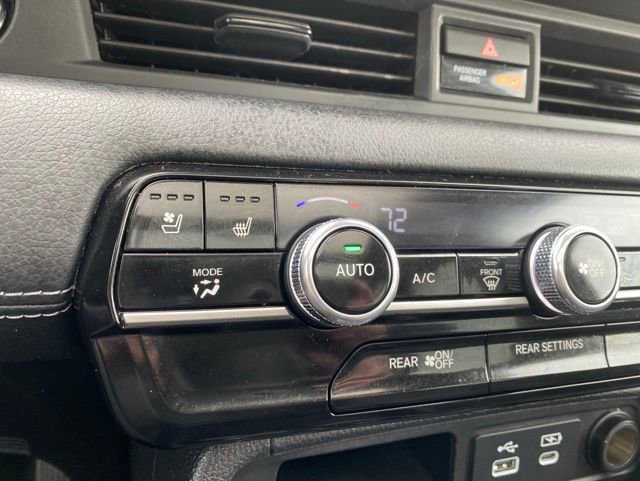 Used 2025 Honda Pilot Elite image 13