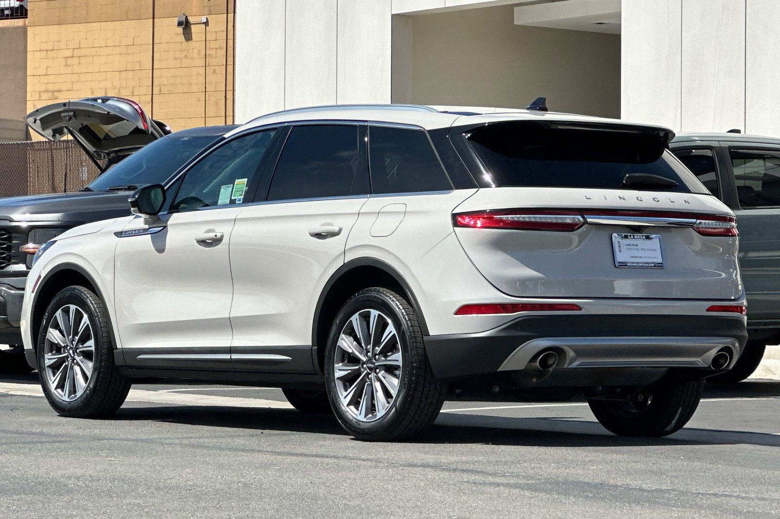 Used 2022 Lincoln Corsair Reserve FWD image 5