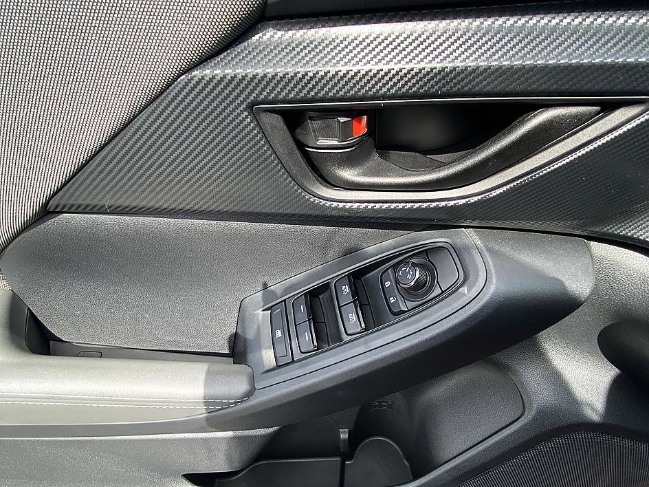 Used 2025 Subaru Crosstrek 2.0i Premium w/ Convenience Package #2 image 10