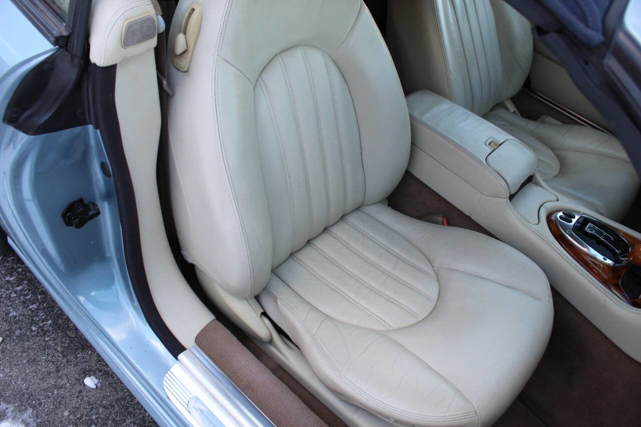 Used 2006 Jaguar XK8 Convertible image 14