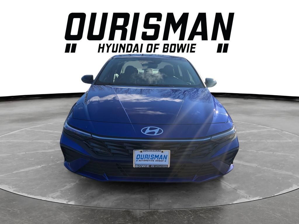 Certified 2025 Hyundai Elantra Sport image 8