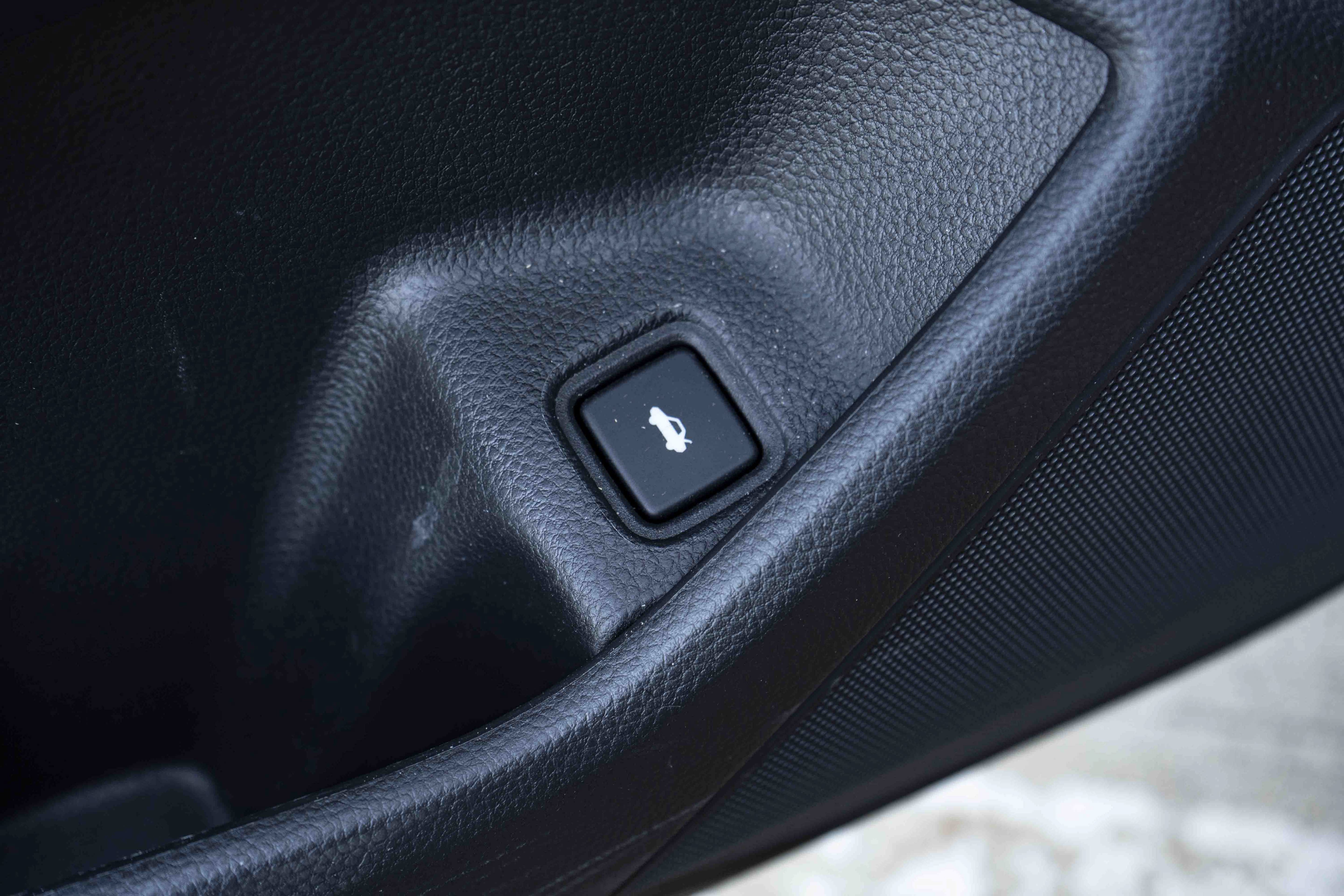 Used 2020 Honda Accord Touring image 38