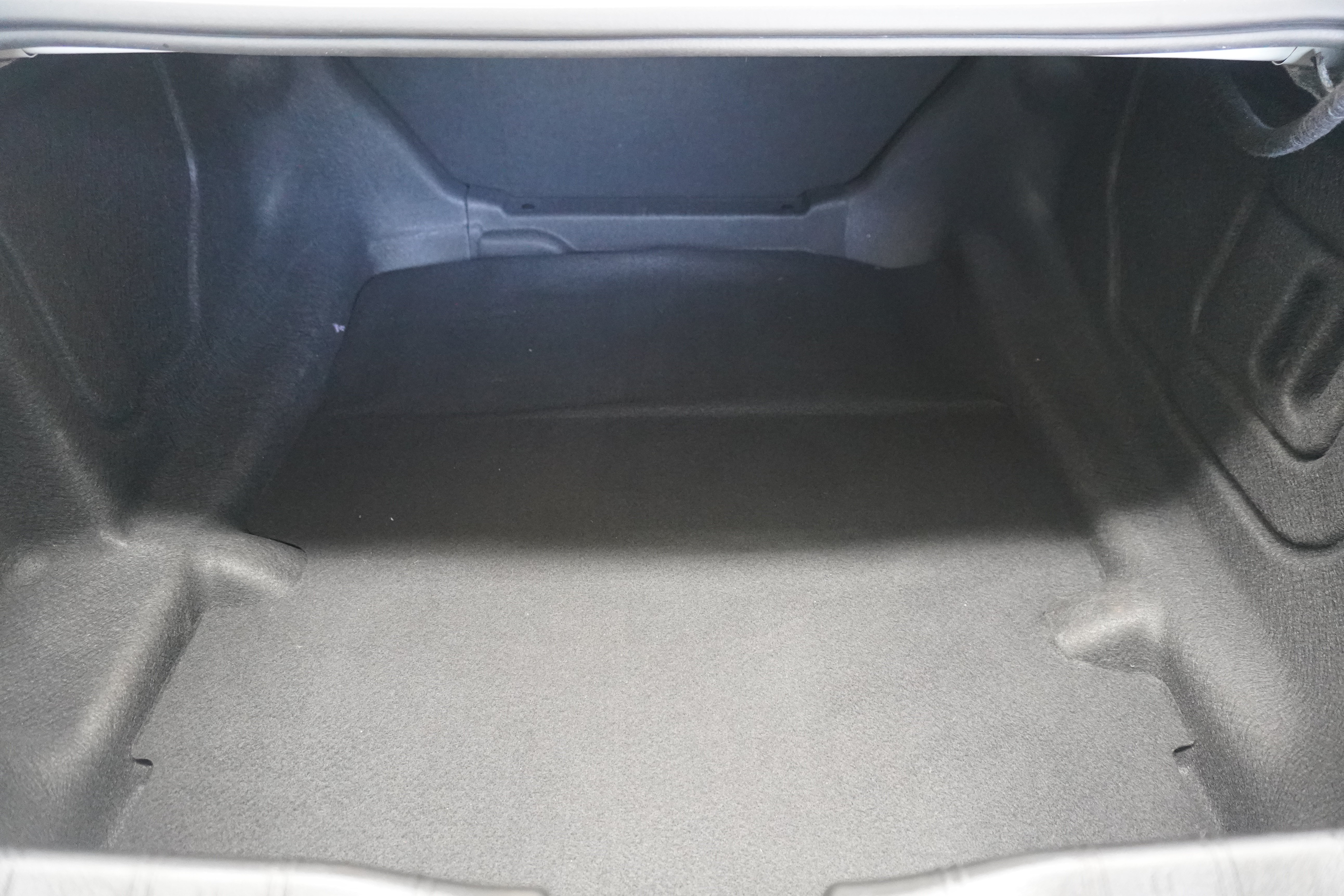 Used 2022 Chevrolet Camaro SS RWD image 28