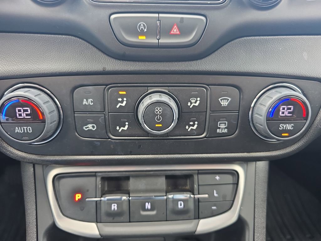 Certified 2024 GMC Terrain SLT w/ Infotainment Package II AWD/4WD image 20