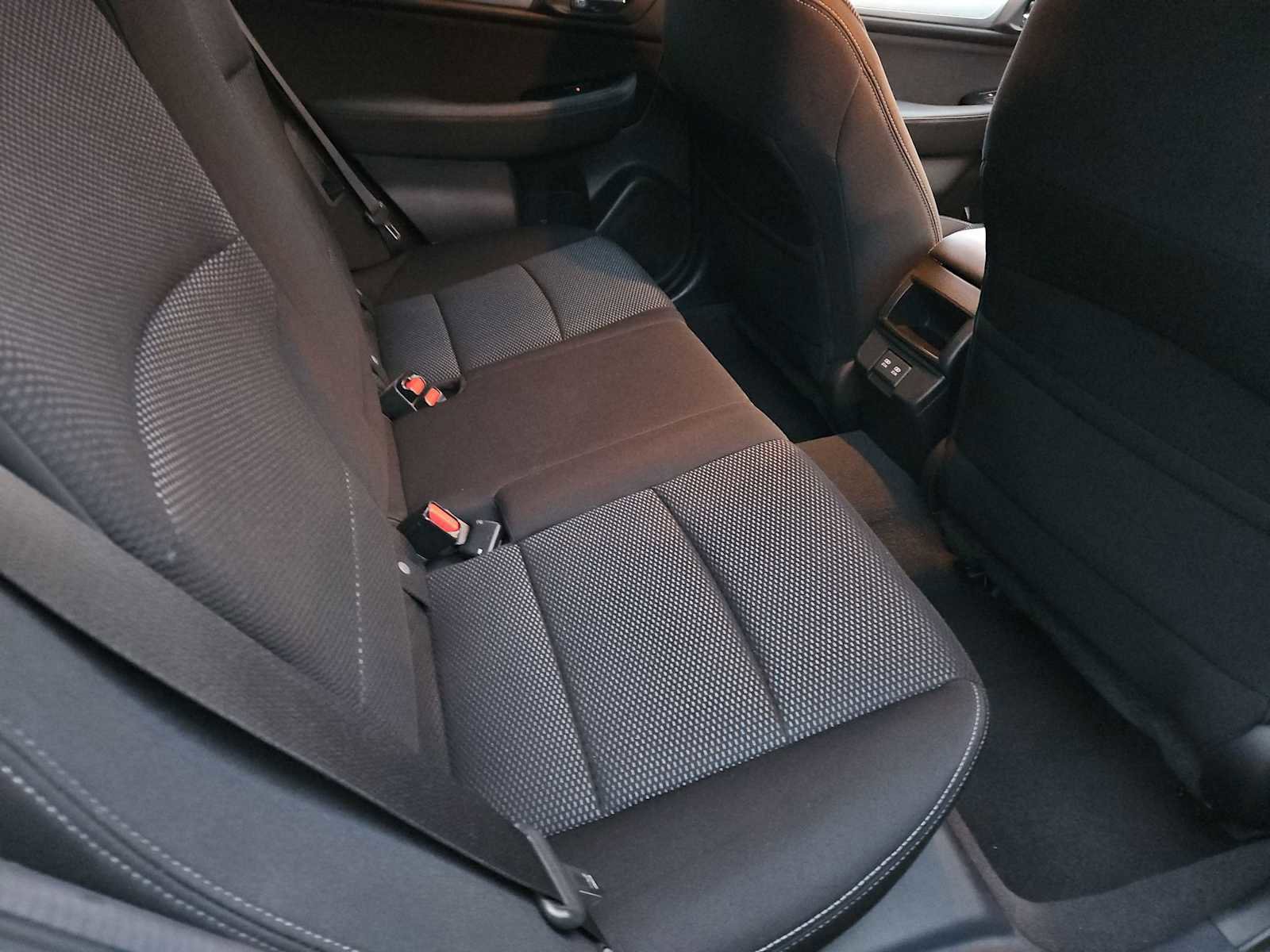 Used 2019 Subaru Outback 2.5i Premium image 21