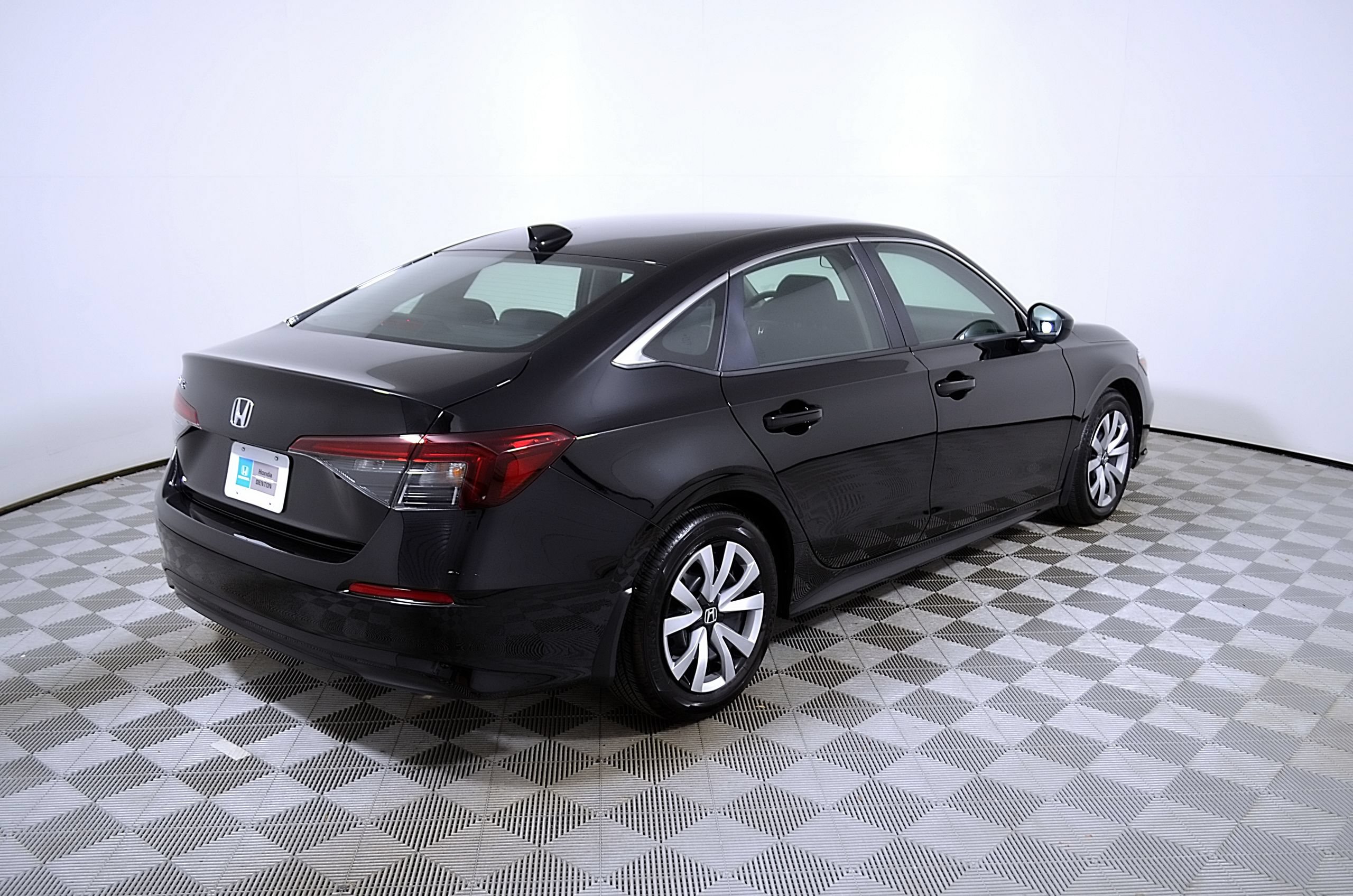 Used 2025 Honda Civic LX image 7