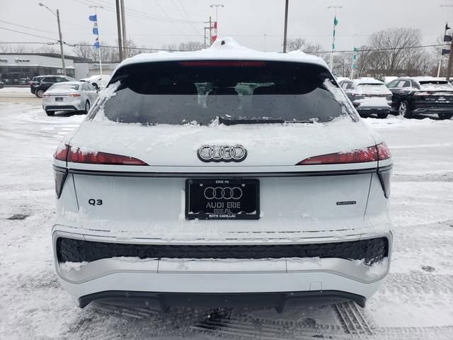 New 2026 Audi Q3 quattro 2.0T image 4