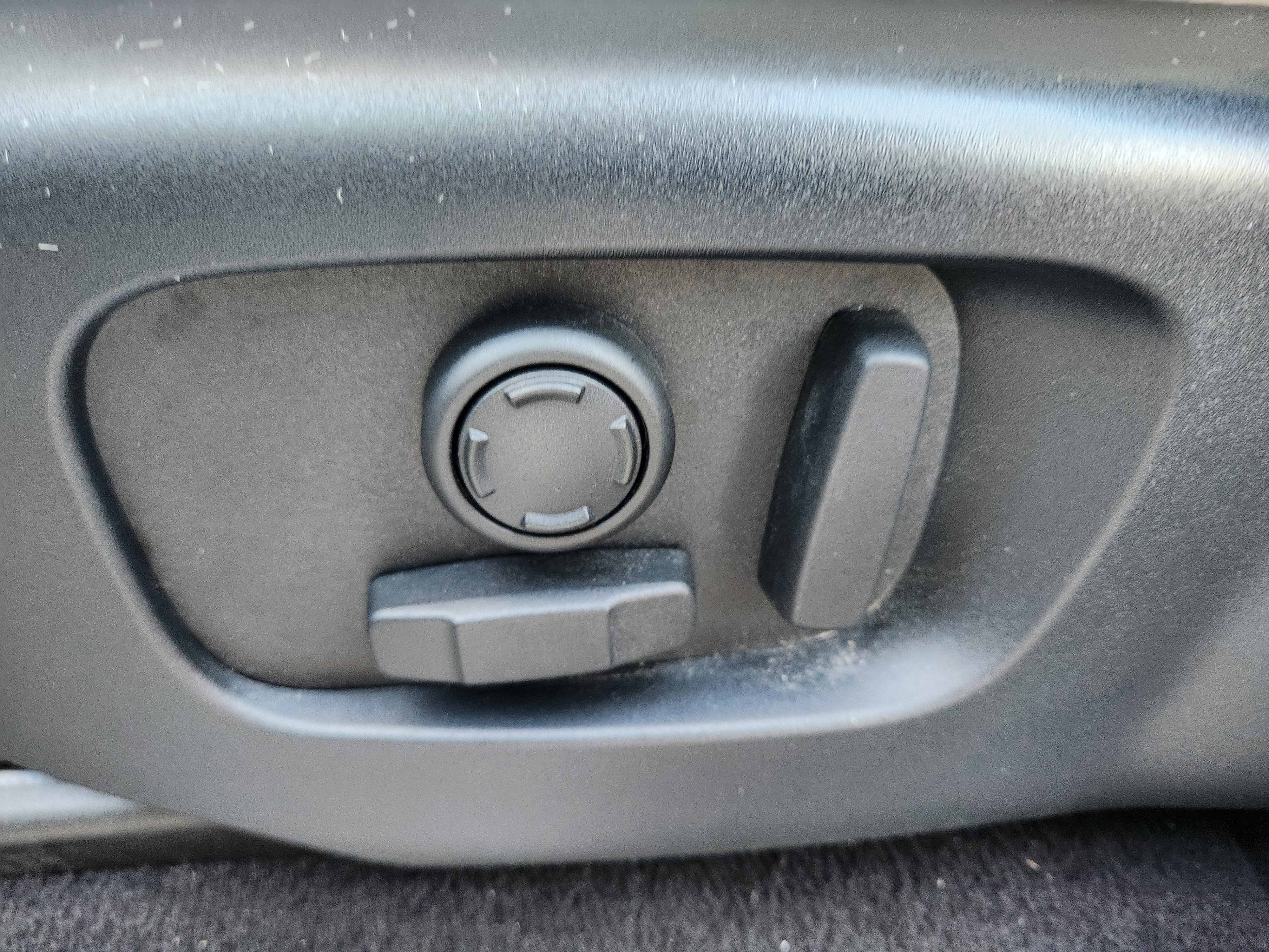 Used 2020 Land Rover Range Rover Sport HST image 15