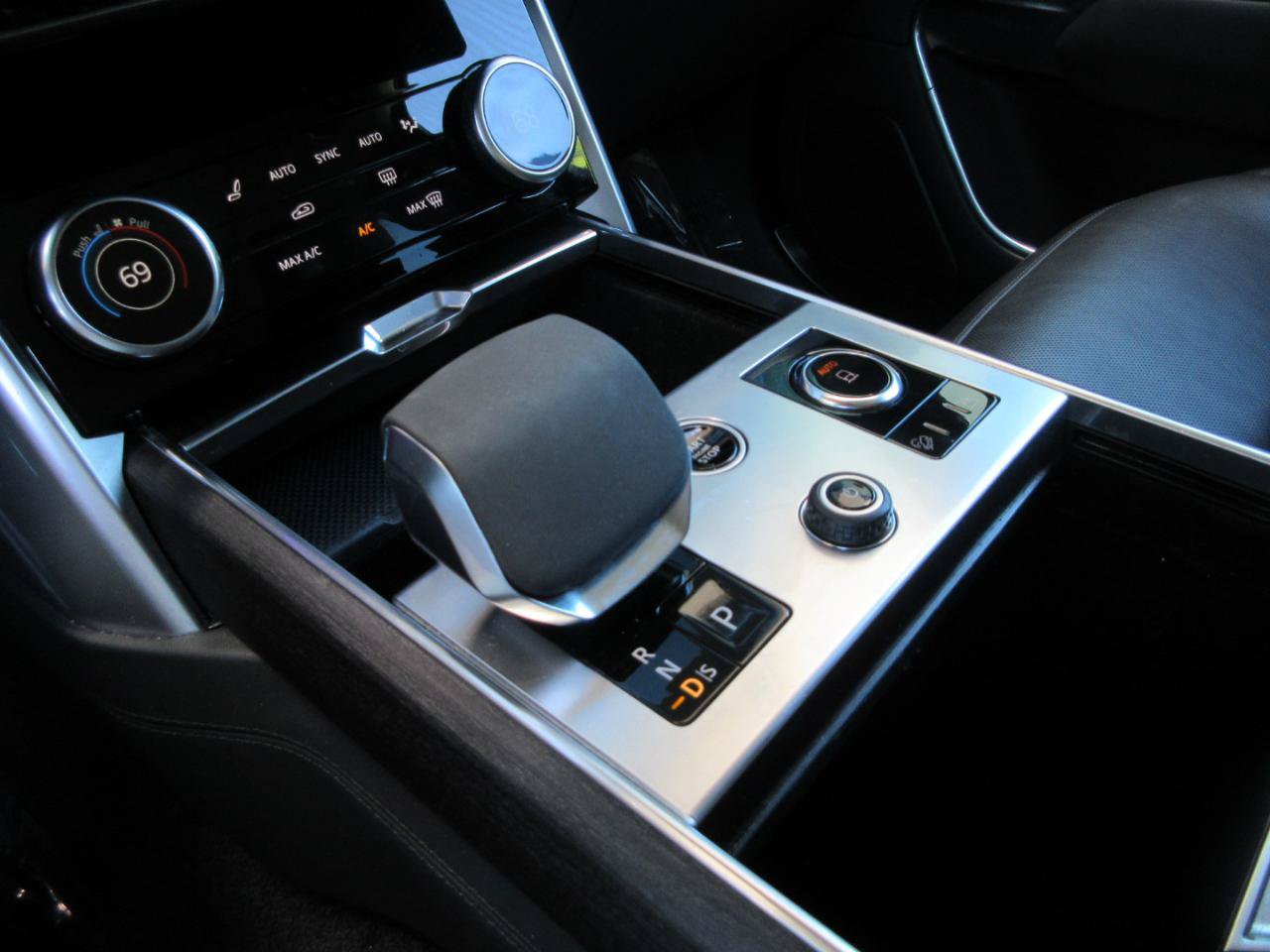 Used 2023 Land Rover Range Rover SE AWD/4WD image 56