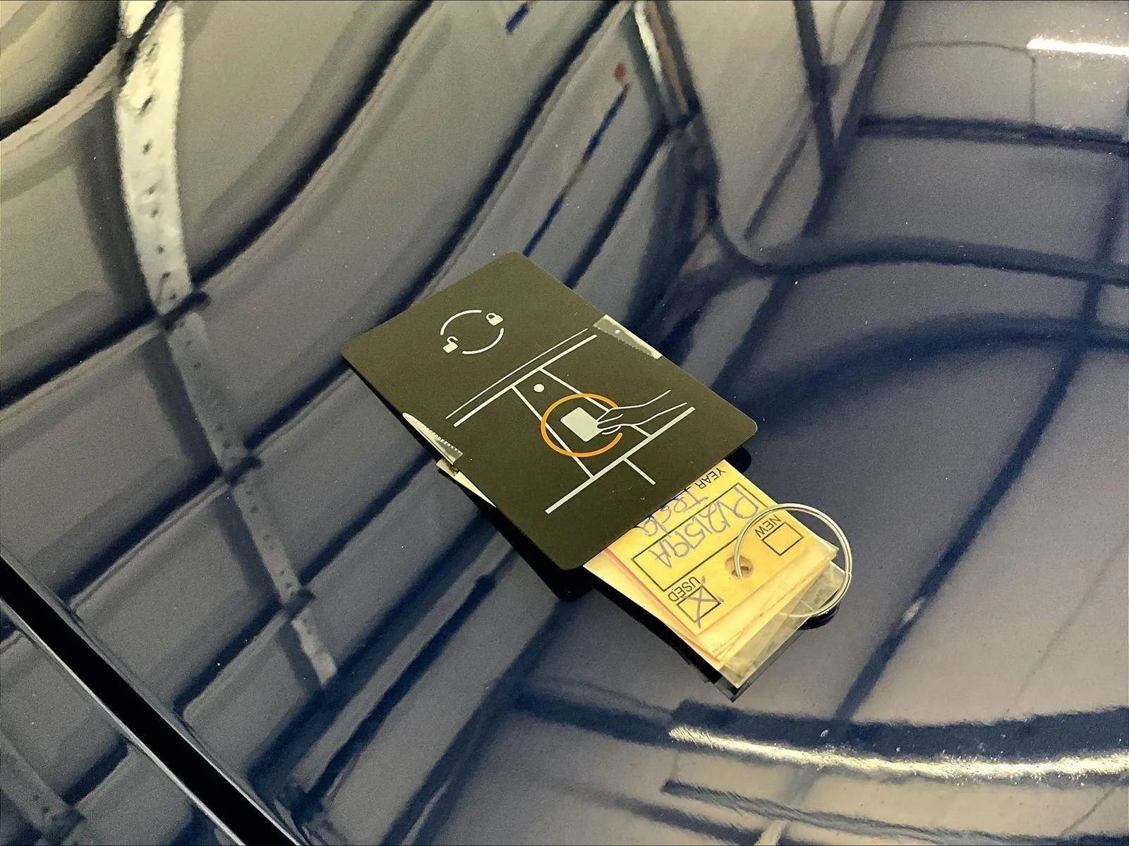 Used 2023 Tesla Model 3 Standard Range image 9