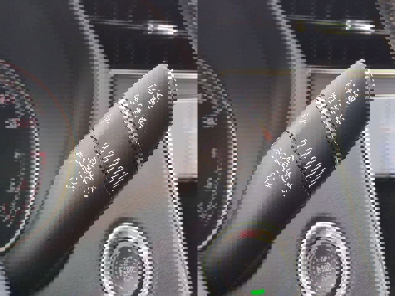 Used 2021 Cadillac XT4 Premium Luxury w/ Cold Weather Package image 27