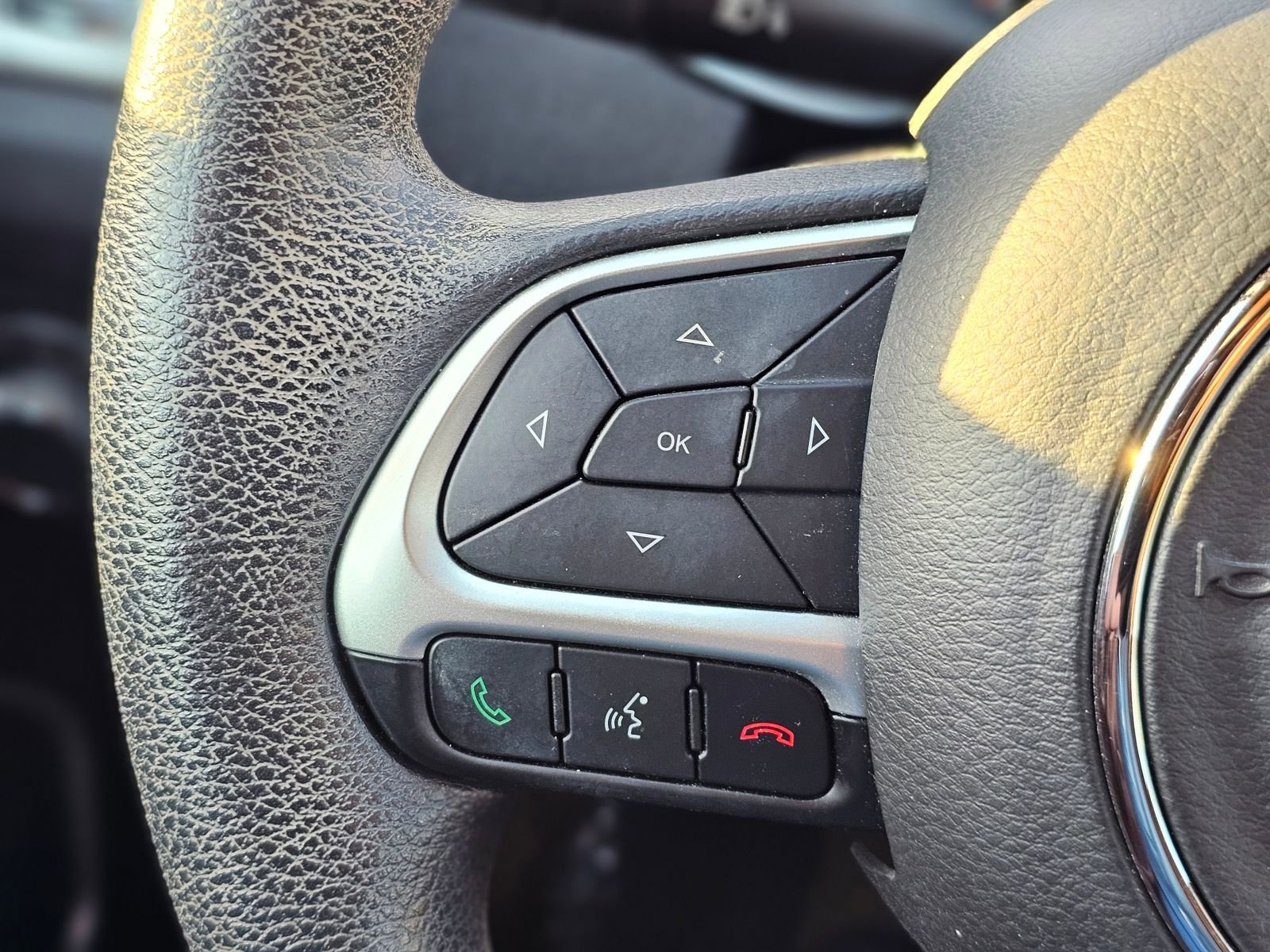 Used 2018 Jeep Compass Sport image 17