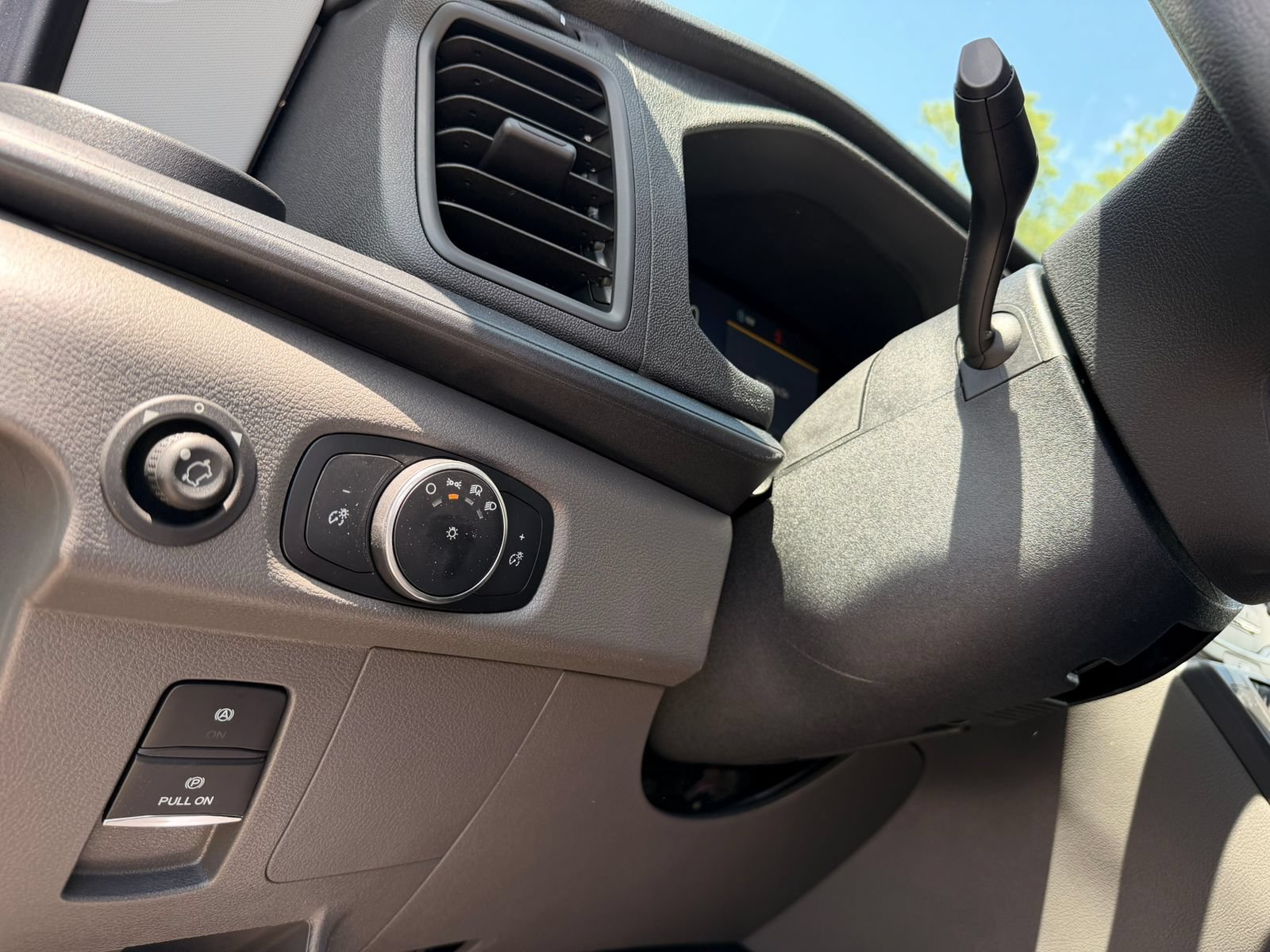 New 2026 Ford Transit 150 Low Roof RWD image 36