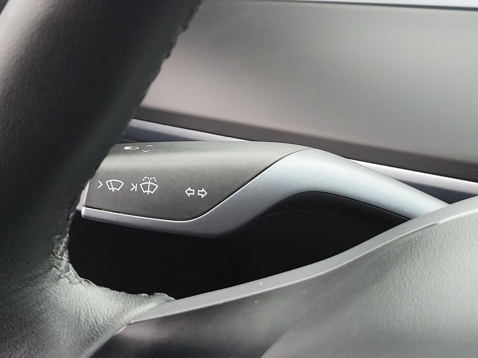 Used 2021 Tesla Model Y Long Range image 29