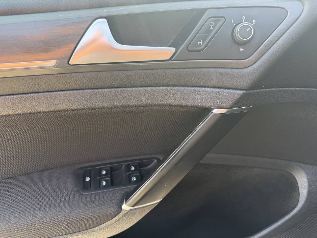 Used 2019 Volkswagen GTI S FWD image 28