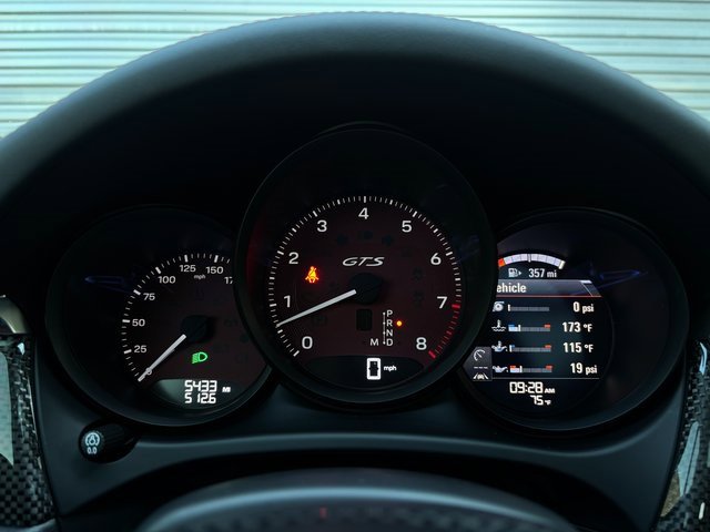 Certified 2025 Porsche Macan GTS image 17