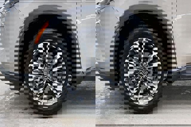 Certified 2025 INFINITI QX60 Luxe w/ Cargo Package AWD/4WD image 10