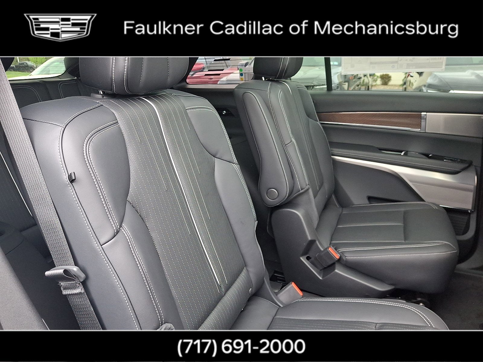 New 2026 Cadillac Vistiq Sport w/ LPO, Floor Liner Package AWD/4WD image 11