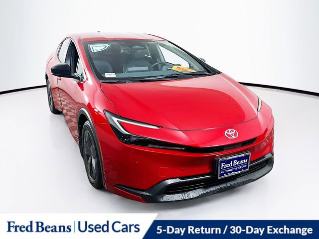 Used 2023 Toyota Prius LE image 1