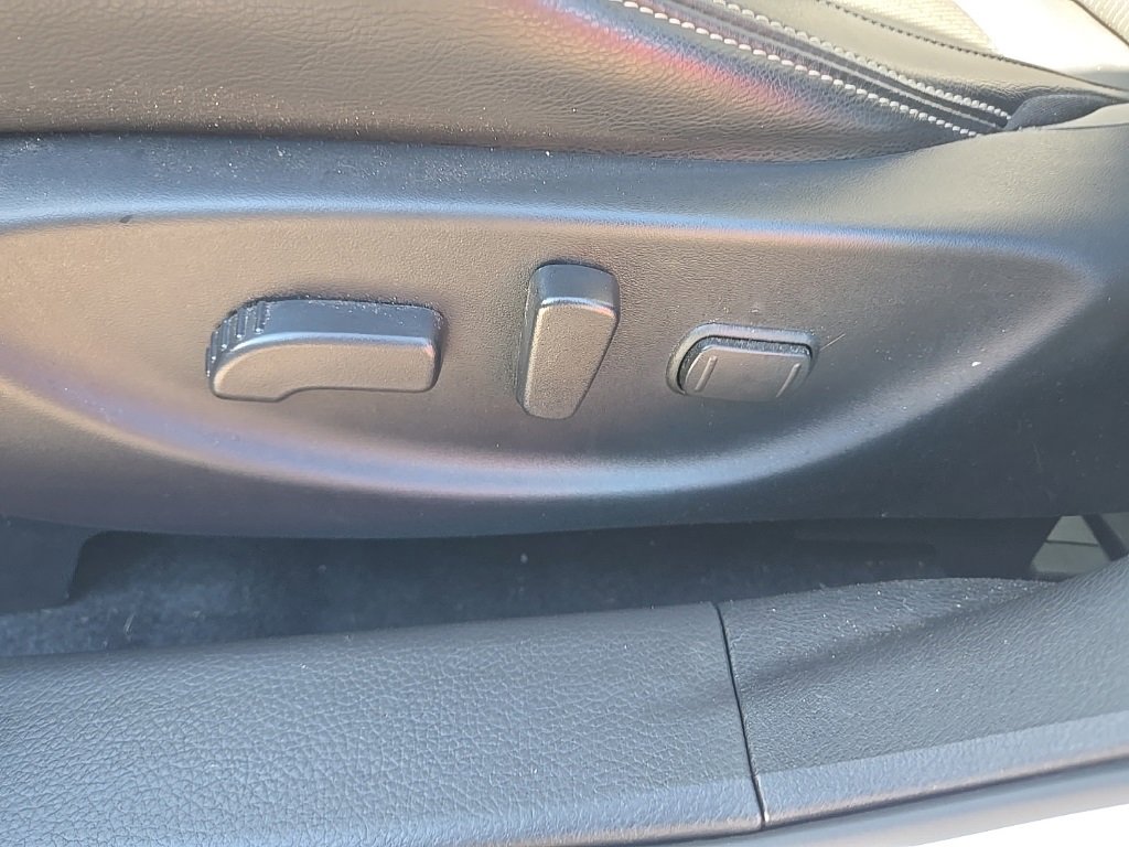 Used 2020 Nissan Maxima 3.5 SL w/ Floor Mat Group image 10