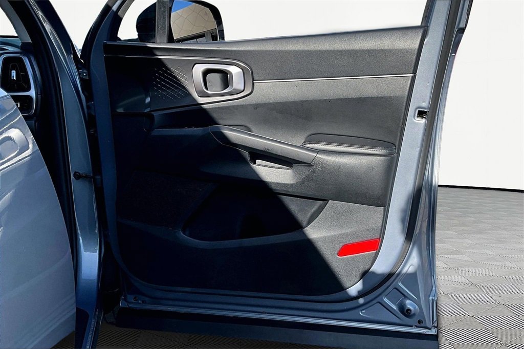 Used 2021 Kia Sorento S image 24