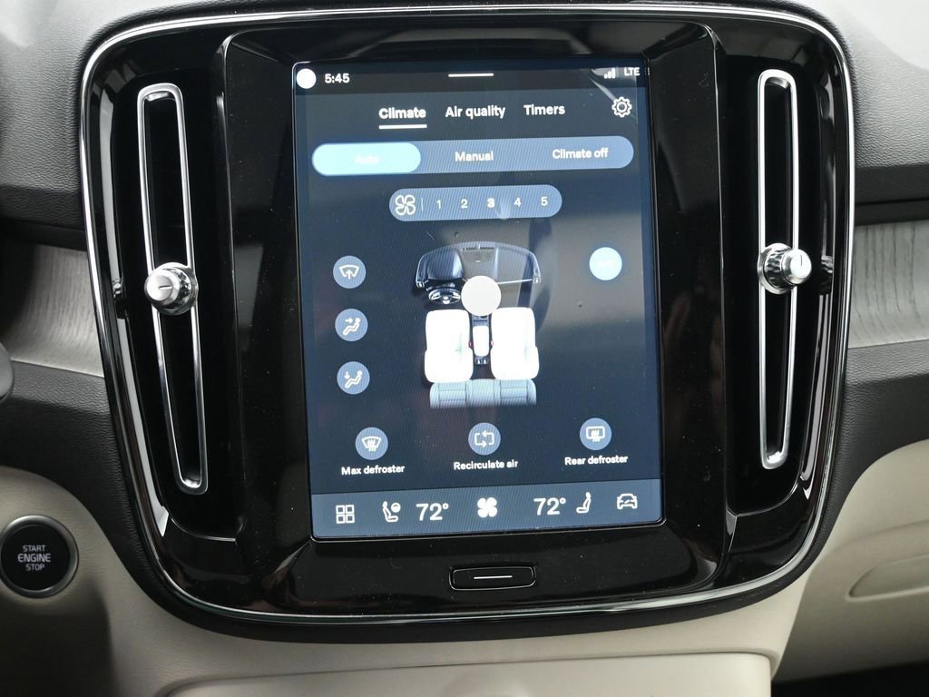 New 2026 Volvo XC40 B5 Ultra w/ Climate Package image 15