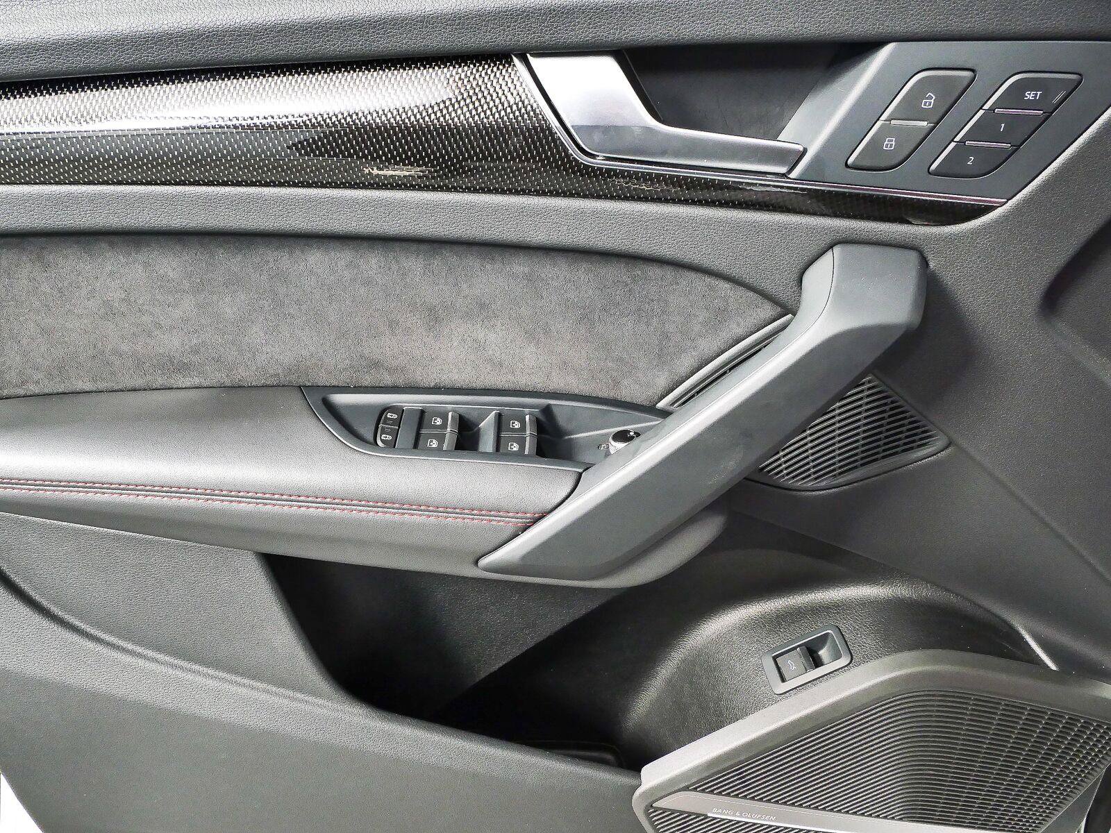 Used 2024 Audi SQ5 Premium Plus w/ S Sport Package AWD/4WD image 8