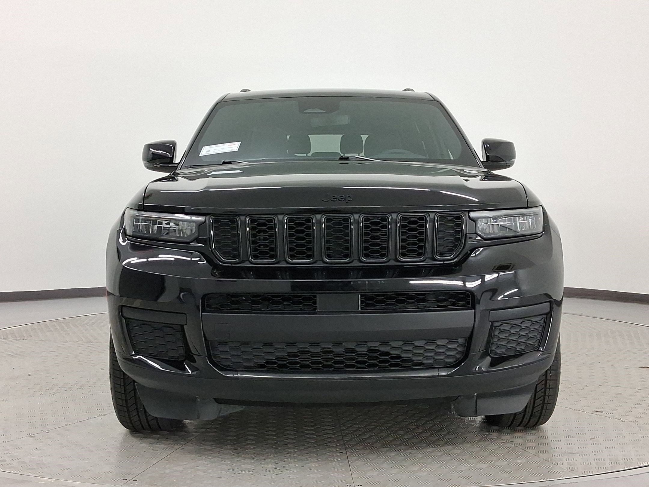 Used 2024 Jeep Grand Cherokee L Laredo image 6