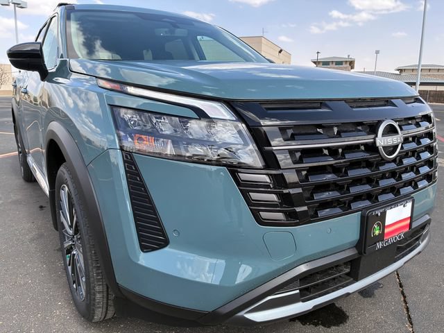 New 2026 Nissan Pathfinder Platinum AWD/4WD image 8