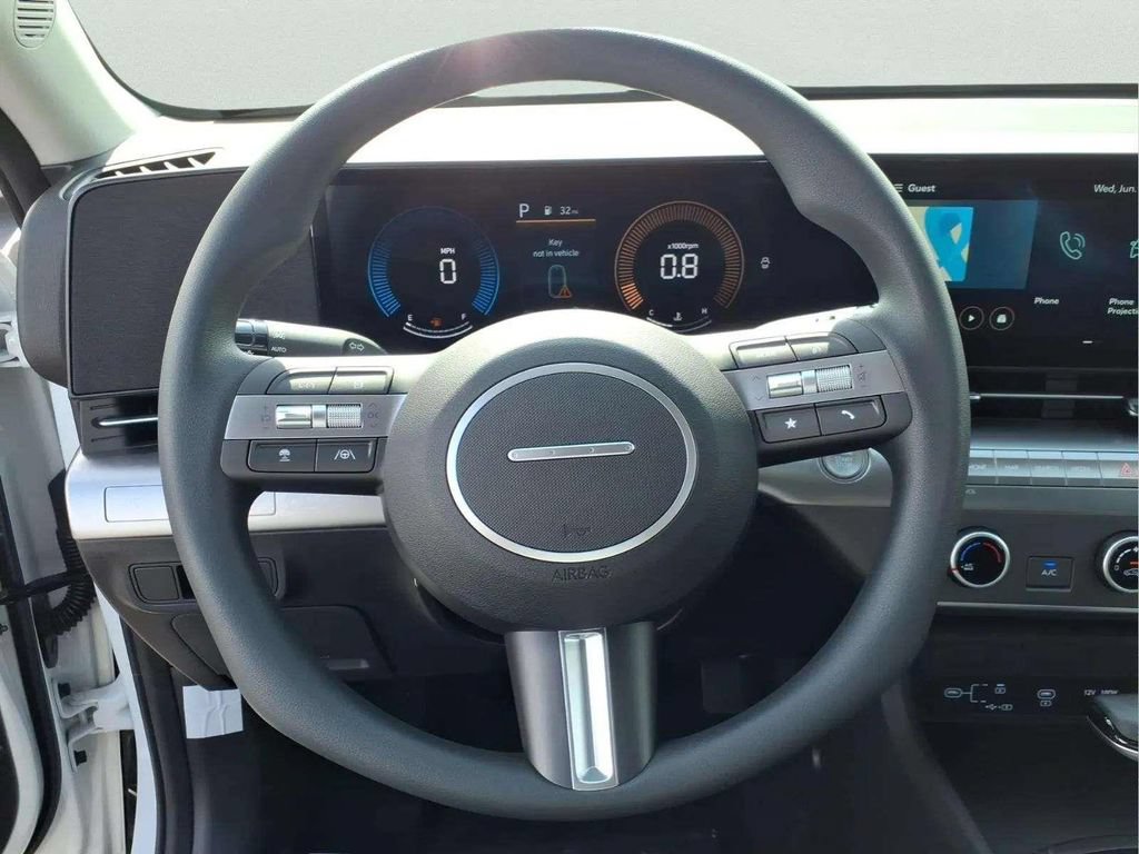 New 2026 Hyundai Kona SE FWD image 13